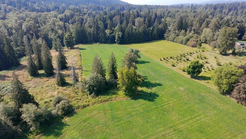 Guest Bathroom Photo of 27111 104 Avenue, Maple Ridge, BC