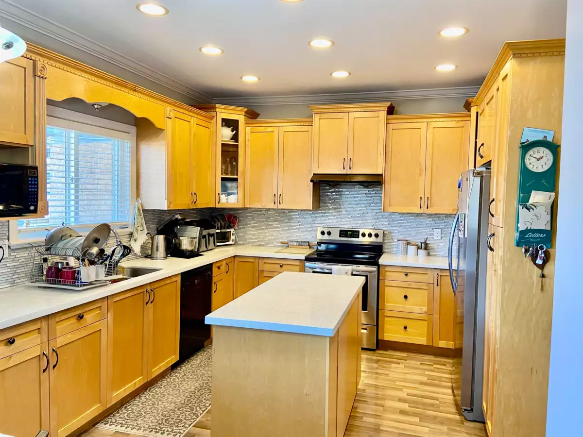 Pantry Photo of 16072 96a Avenue, Surrey, BC