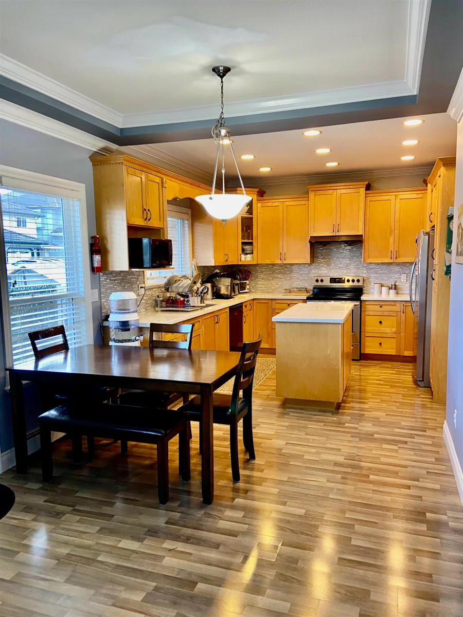 Primary Bedroom Photo of 16072 96a Avenue, Surrey, BC