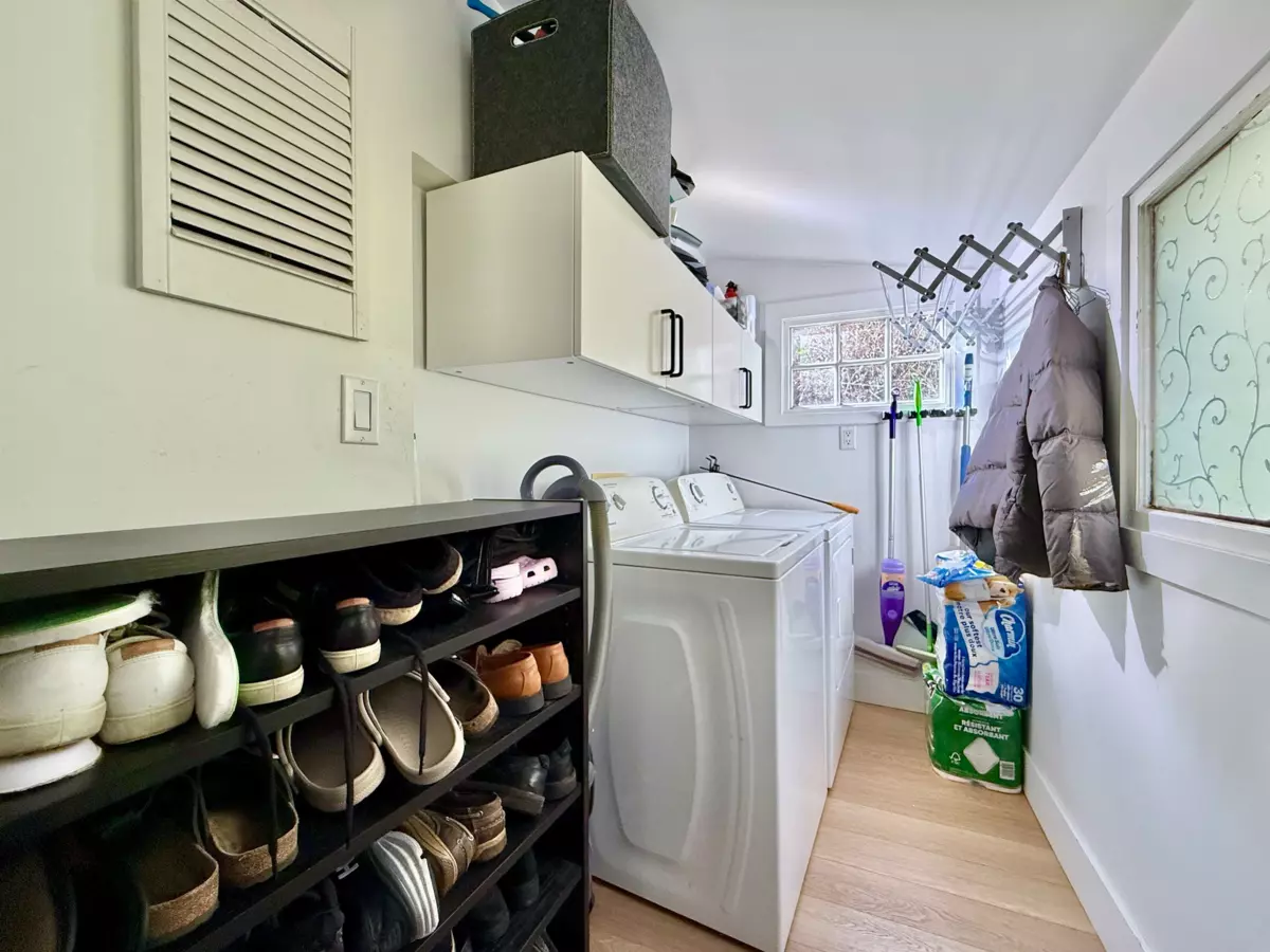 Bedroom 3 Photo of 609 Glen Road, Gibsons, BC