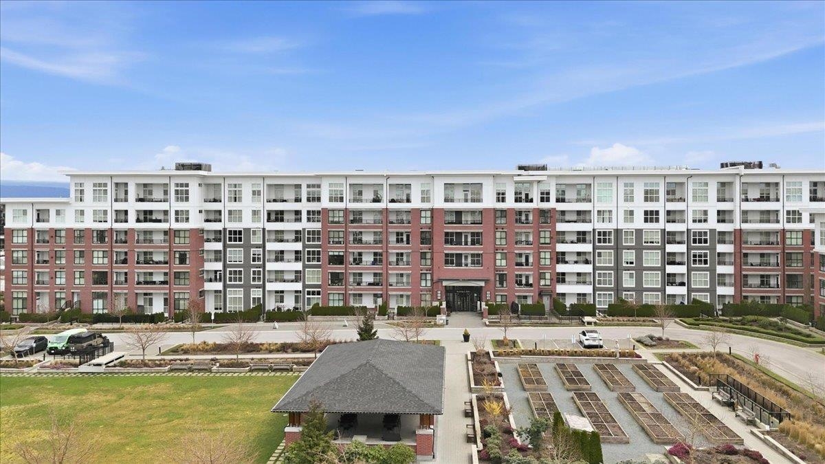 Exterior Rear Photo of C211 8150 207 Street, Langley, BC