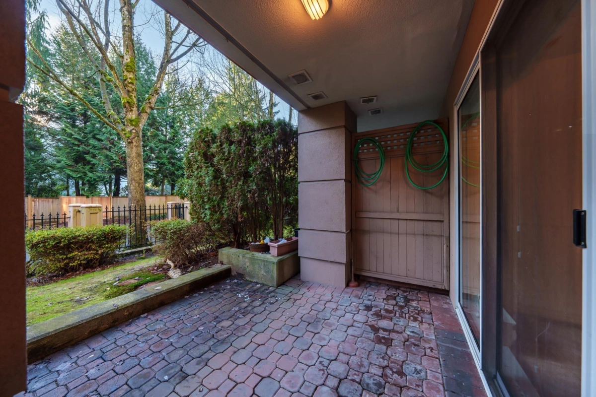 Guest Bathroom Photo of 111 55 Blackberry Drive, New Westminster, BC