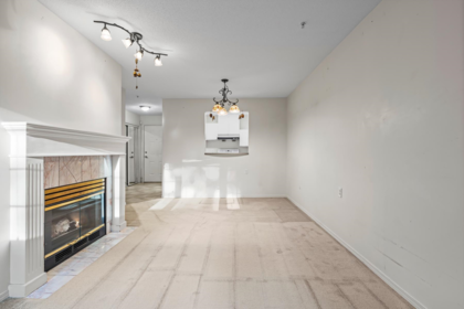 Breakfast Nook Photo of 111 55 Blackberry Drive, New Westminster, BC