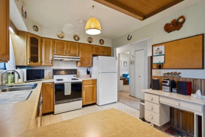 Basement Recreation Room Photo of 3907 212 Street, Langley, BC