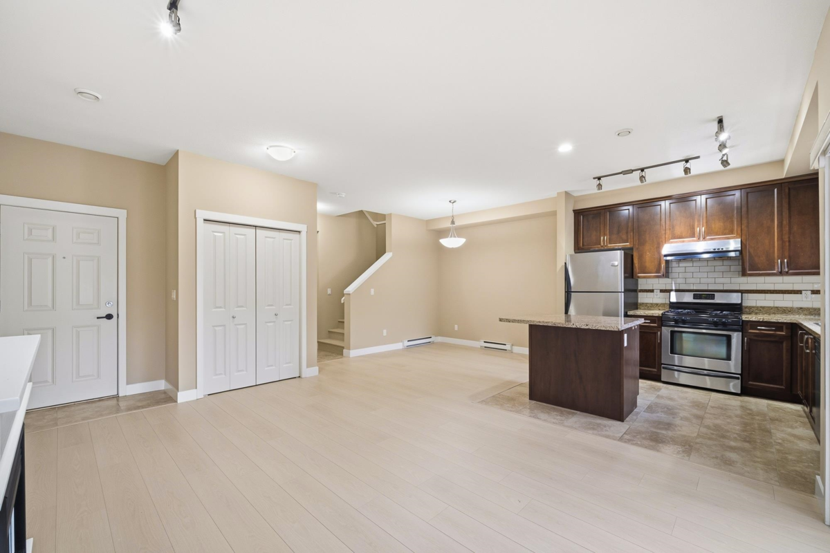 Kitchen Island Photo of 20 11393 Steveston Highway, Richmond, BC