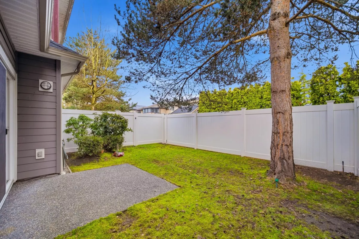 Outdoor Deck Photo of 20 11393 Steveston Highway, Richmond, BC