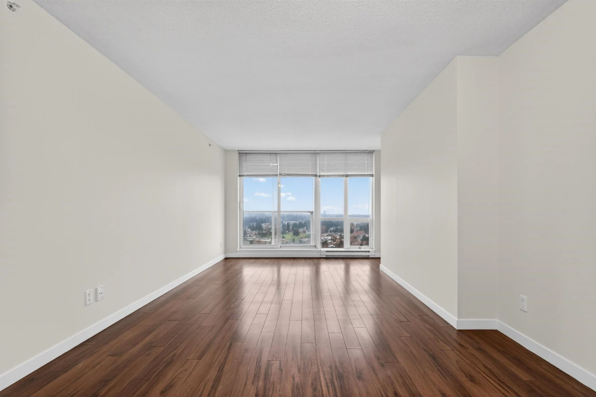 Family Room Photo of 3109 9981 Whalley Boulevard, Surrey, BC