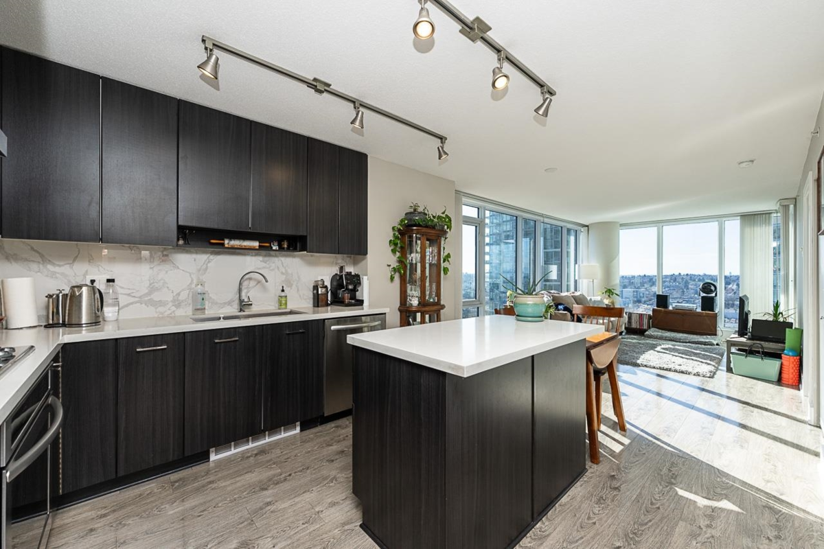 Family Room Photo of 1707 4189 Halifax Street, Burnaby, BC