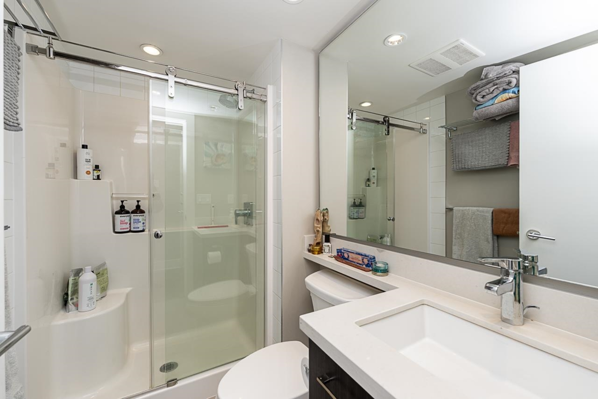 Mudroom Photo of 1707 4189 Halifax Street, Burnaby, BC