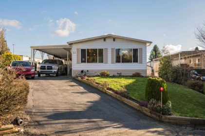 26 2035 Martens Street, Abbotsford, BC, Abbotsford — Manufactured Home for sale