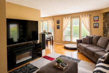 8468 144th Street, Surrey, BC, Surrey — Single Family Residence for sale