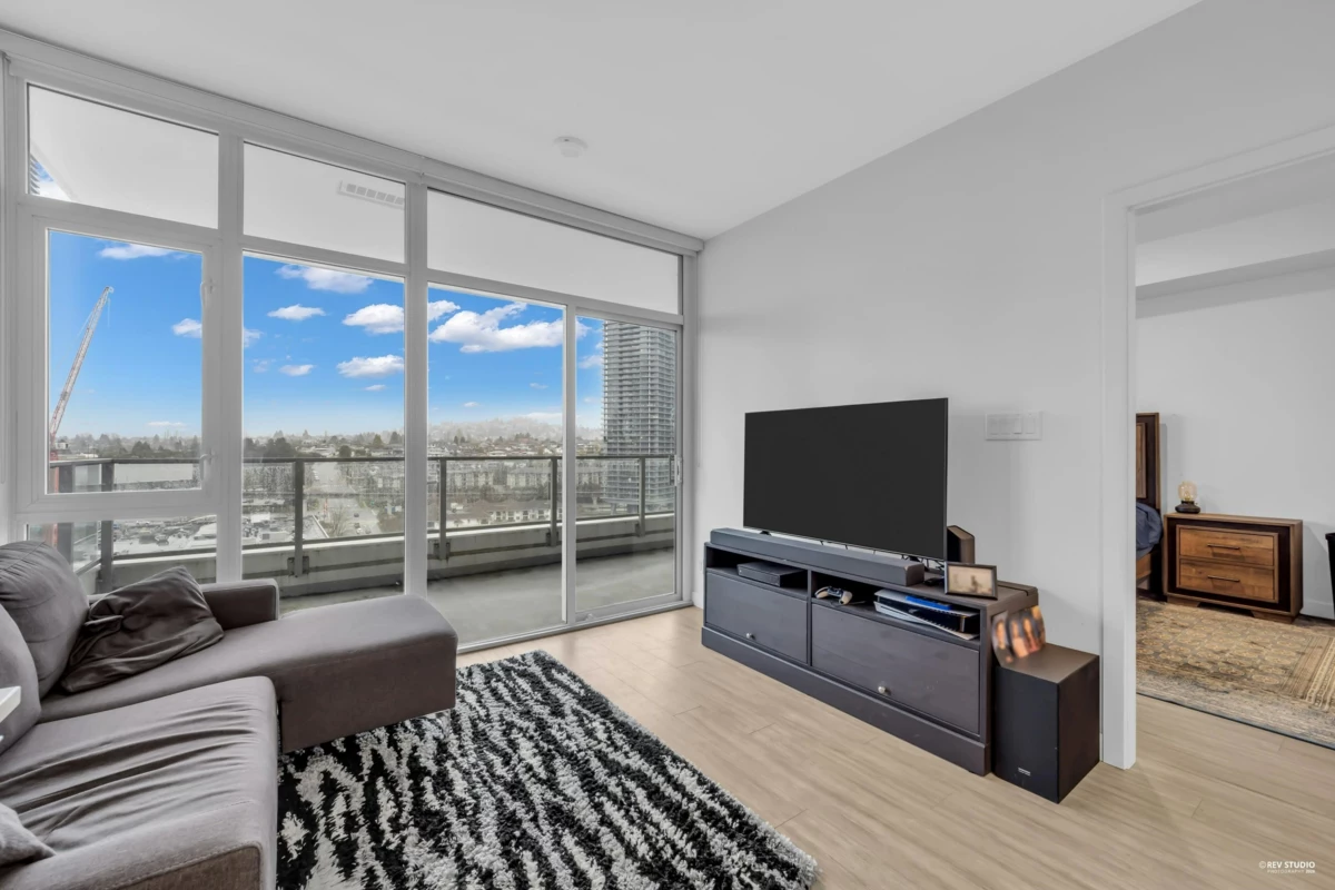 Living Room Photo of 1805 2351 Beta Avenue, Burnaby, BC