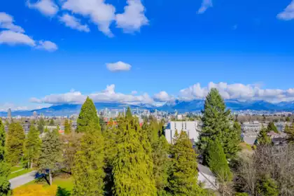 Swimming Pool Photo of 208 4408 Cambie Street, Vancouver, BC