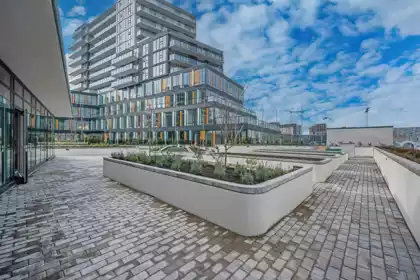 Garden / Landscaping Photo of 810 6633 Buswell Street, Richmond, BC