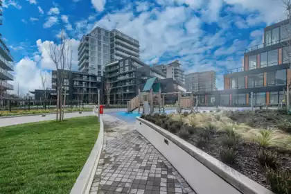 Swimming Pool Photo of 810 6633 Buswell Street, Richmond, BC