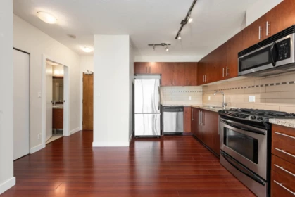 1007 8280 Lansdowne Road, Richmond, BC, Richmond — Apartment/Condo for sale
