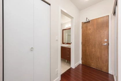 1007 8280 Lansdowne Road, Richmond, BC, Richmond — Apartment/Condo for sale