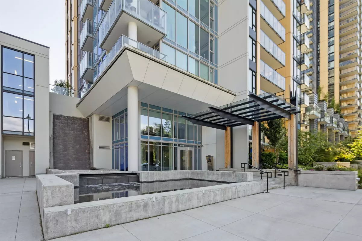 Family Room Photo of 1207 1471 Hunter Street, North Vancouver, BC