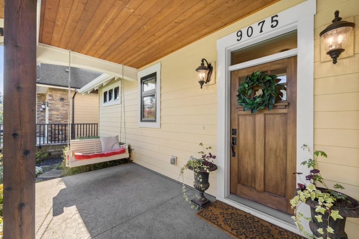 Living Room Photo of 9075 King Street, Langley, BC