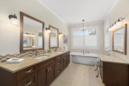 Mudroom Photo of 9075 King Street, Langley, BC