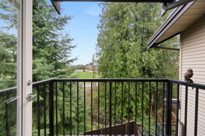 Front Yard Photo of 25 2950 Lefeuvre Road, Abbotsford, BC