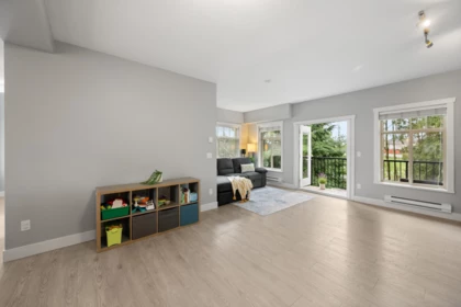 Walk-In Closet Photo of 25 2950 Lefeuvre Road, Abbotsford, BC