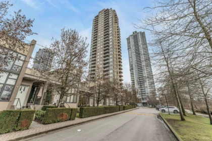 2202 2355 Madison Avenue, Burnaby, BC, Burnaby — Apartment/Condo for sale