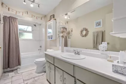 Hallway Photo of 12332 24 Avenue, Surrey, BC