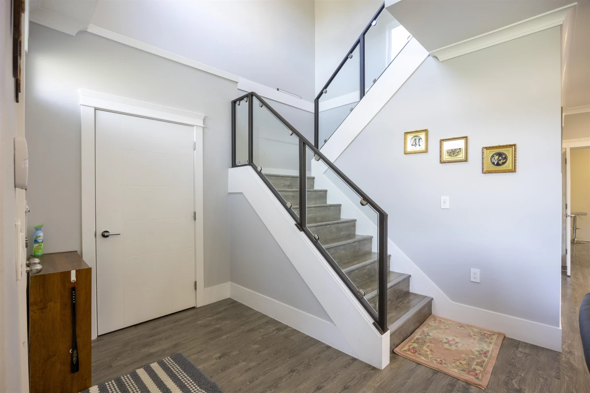 Family Room Photo of 4036 Moscrop Street, Burnaby, BC