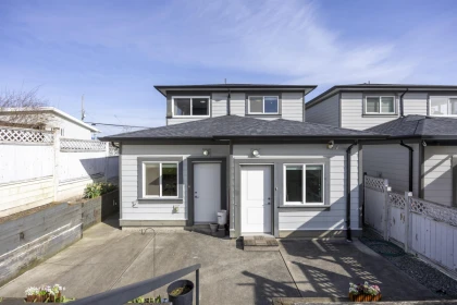 Swimming Pool Photo of 4036 Moscrop Street, Burnaby, BC