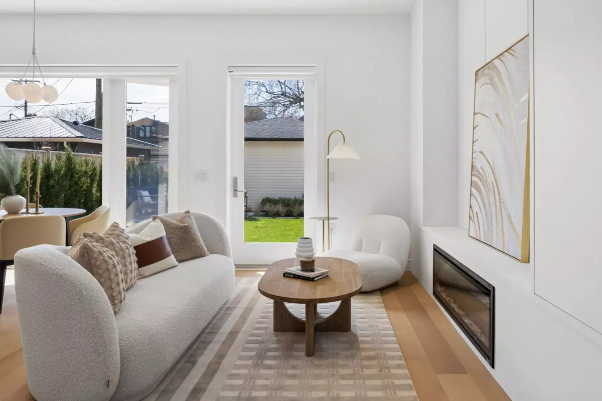 Family Room Photo of 2 3648 W 20th Avenue, Vancouver, BC