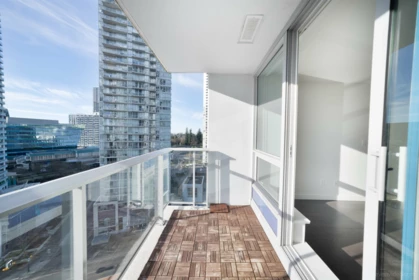 Primary Bathroom Photo of 1605 13696 100 Avenue, Surrey, BC