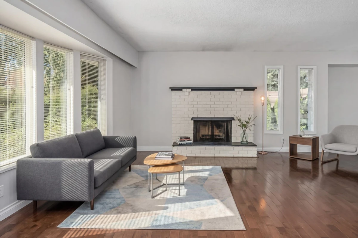 Living Room Photo of 21395 Exeter Avenue, Maple Ridge, BC