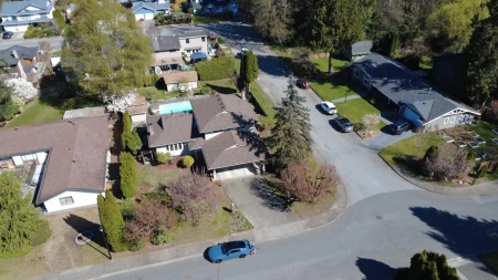 Swimming Pool Photo of 21395 Exeter Avenue, Maple Ridge, BC