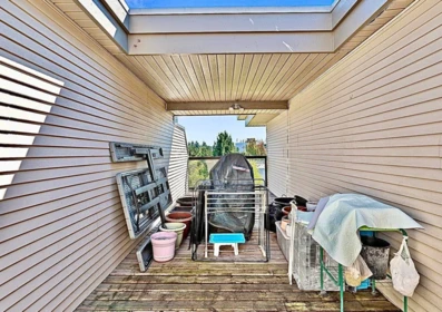 Breakfast Nook Photo of 452 10838 City Parkway, Surrey, BC