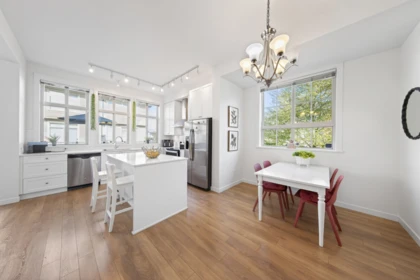 Kitchen Photo of 27 16260 23a Avenue, Surrey, BC