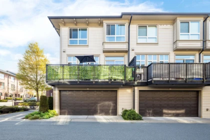 Mudroom Photo of 27 16260 23a Avenue, Surrey, BC