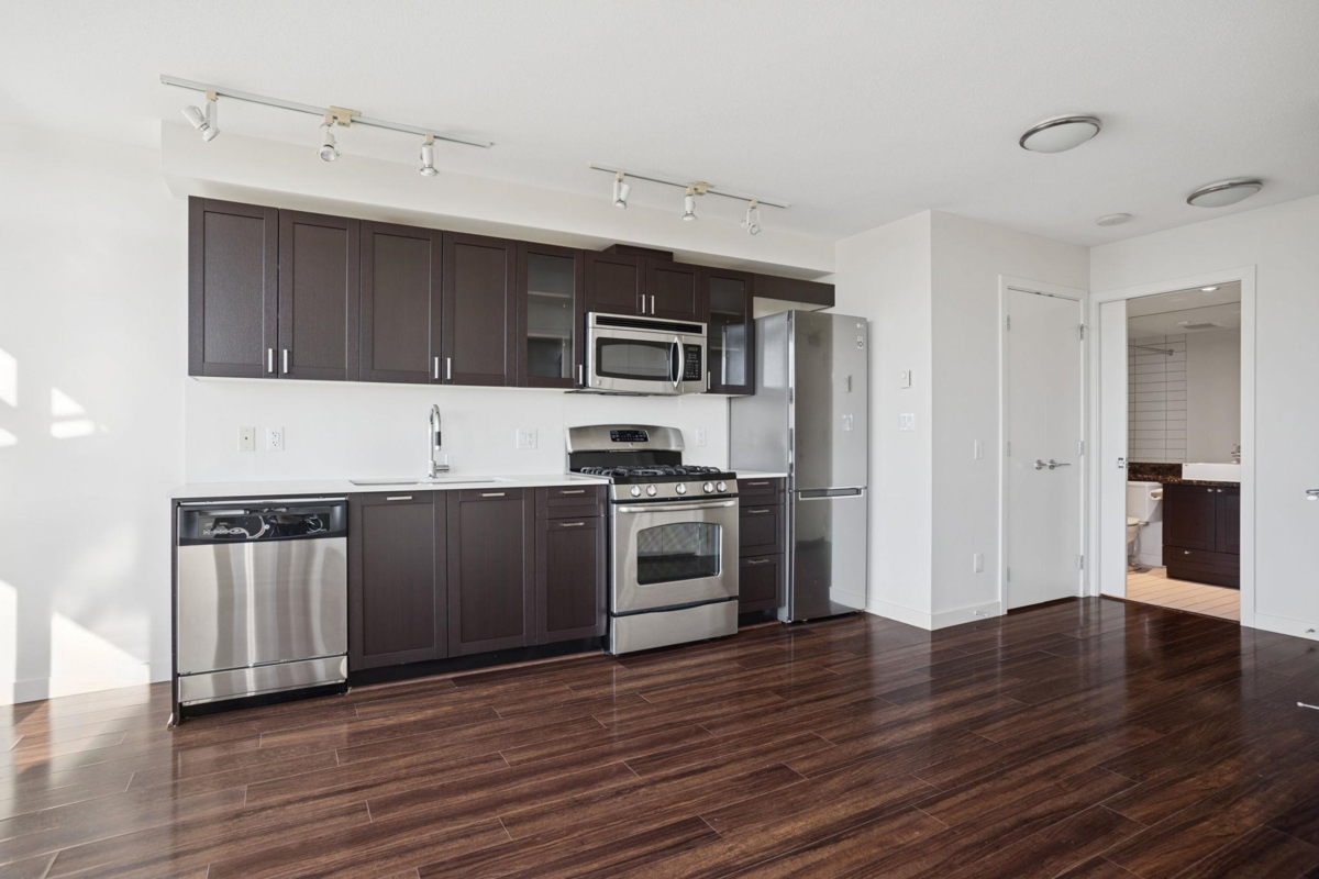 Family Room Photo of 1010 4815 Eldorado Mews, Vancouver, BC