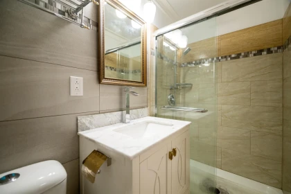 Basement Recreation Room Photo of 4515 Stonehaven Avenue, North Vancouver, BC