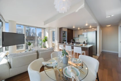 Kitchen Photo of 1801 1088 Richards Street, Vancouver, BC