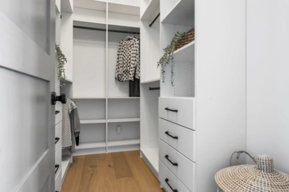 Laundry Room Photo of 46007 Weeden Drive, Chilliwack, BC