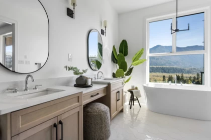 Mudroom Photo of 46007 Weeden Drive, Chilliwack, BC
