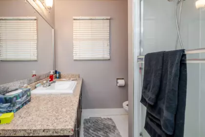 Hallway Photo of 654 Linton Street, Coquitlam, BC