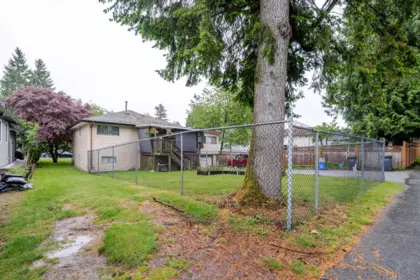 Primary Bedroom Photo of 654 Linton Street, Coquitlam, BC