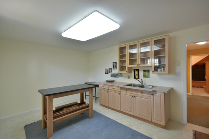 Basement Recreation Room Photo of 590-592 N Fletcher Road, Gibsons, BC