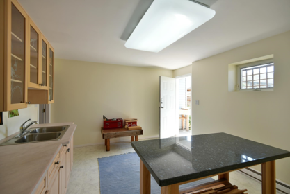 Laundry Room Photo of 590-592 N Fletcher Road, Gibsons, BC