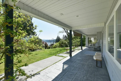 Outdoor Kitchen Photo of 590-592 N Fletcher Road, Gibsons, BC