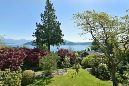 Primary Bedroom Photo of 590-592 N Fletcher Road, Gibsons, BC