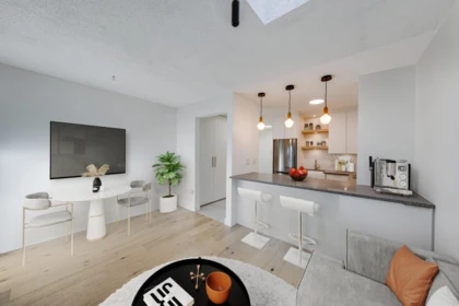 303 1545 E 2nd Avenue, Vancouver, BC, Vancouver — Apartment/Condo for sale