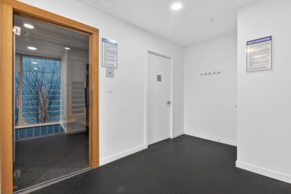 Mudroom Photo of 1001 13438 Central Avenue, Surrey, BC